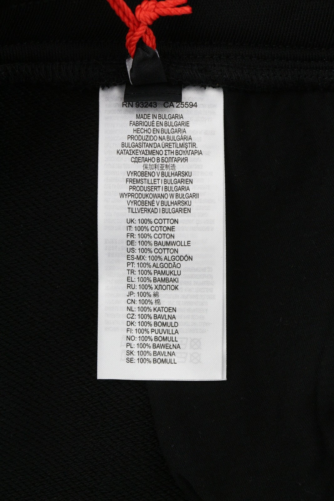 DIESEL P-Stelt vyriški šortai, 2XL, juodi, su elastingu juosmeniu, kišenėmis, sportinis trikotažas, rekomenduojama kaina – 110 € 