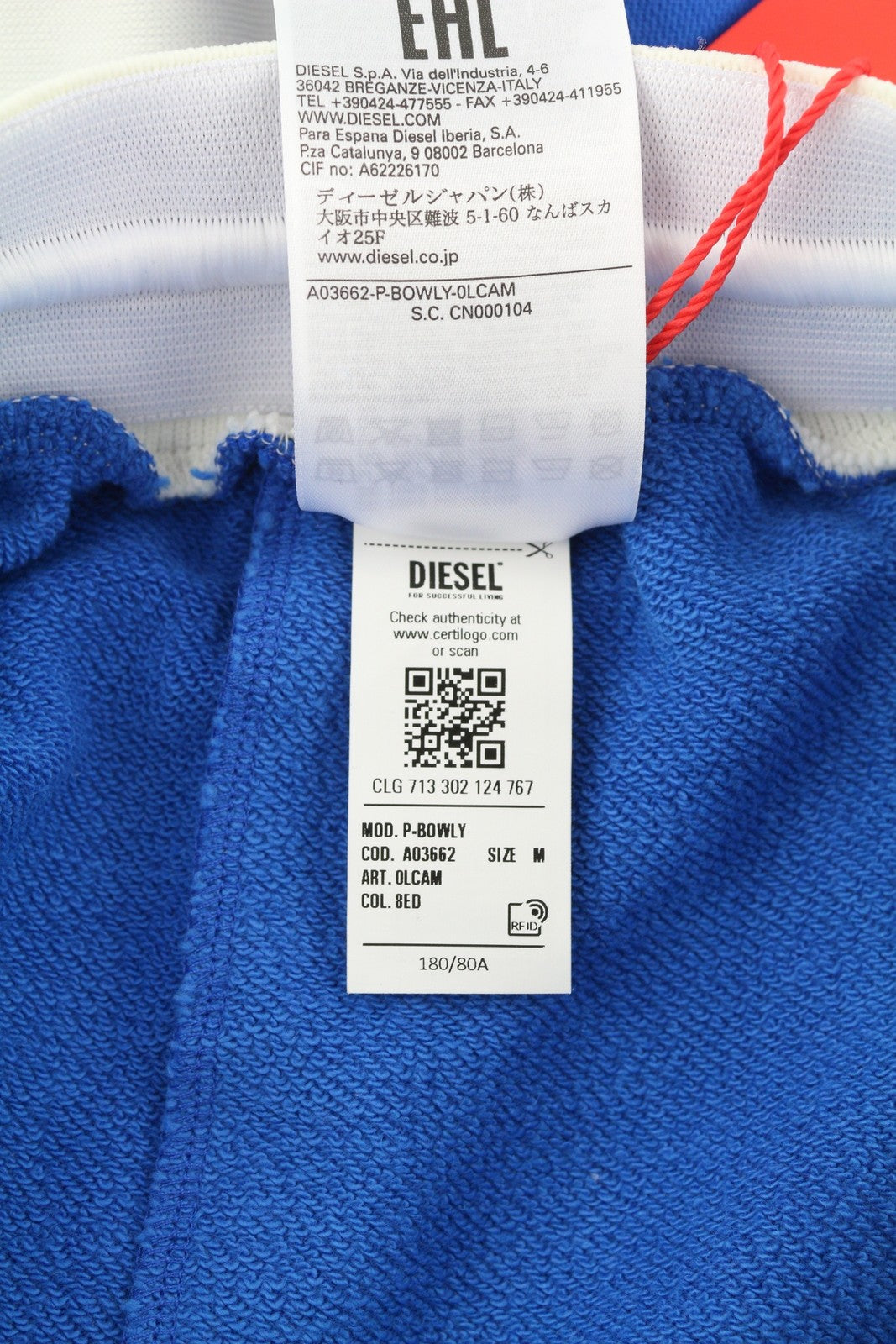 DIESEL P-Bowly vyriški šortai M, mėlyni, su tampriomis kišenėmis, trikotažo dirželiu, prakaitui nešioti, rekomenduojama kaina – 125 € 