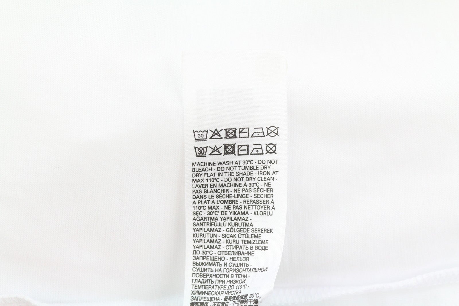 DIESEL T-Diegos-K25 vyriški marškinėliai, balti, trumpomis rankovėmis, apvalios iškirptės formos, su medvilniniu raštu, L dydžio 