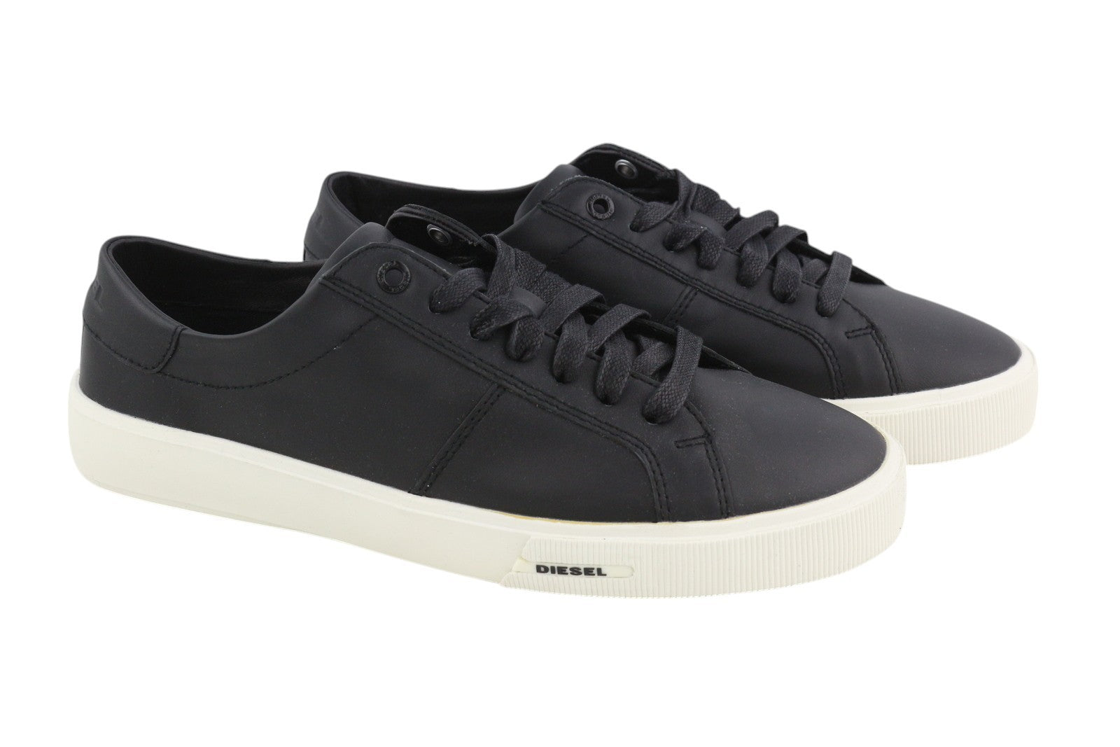 DIESEL S-Mydori Lc W moteriški sportbačiai, juodi, odiniai, suvarstyti, žemakulniai, EU40, rekomenduojama kaina – 200 € 