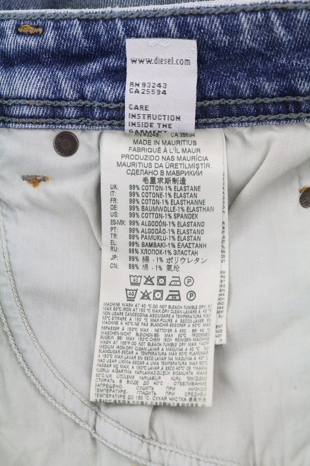DIESEL Krayver RM011 vyriški džinsai W32/L32 Regular Slim Carrot Fit tamprūs, skalbti 