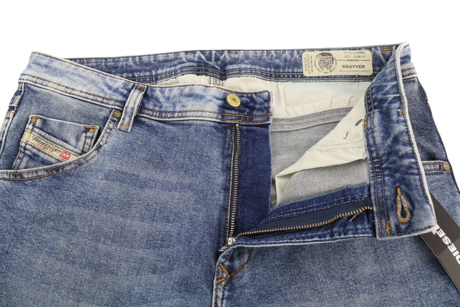 DIESEL Krayver RM011 vyriški džinsai W32/L32 Regular Slim Carrot Fit tamprūs, skalbti 