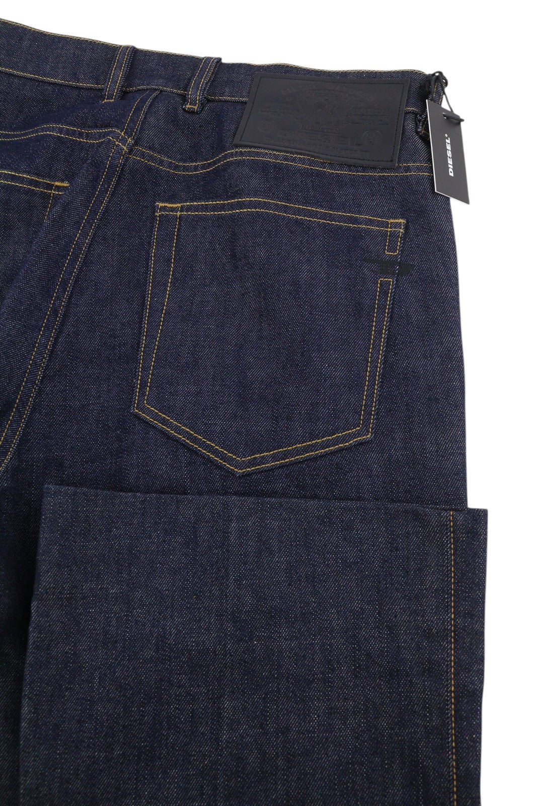 DIESEL D-Jefferr 09B44 vyriški džinsai W32/L34 laisvo kirpimo, tamprūs, su sagomis. 