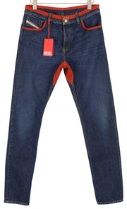 DIESEL D-Sark-Z-SP 09C88 vyriški džinsai W32/L34, aptempti, su sagomis, skalbtos mėlynos spalvos, rekomenduojama kaina – 195 € 