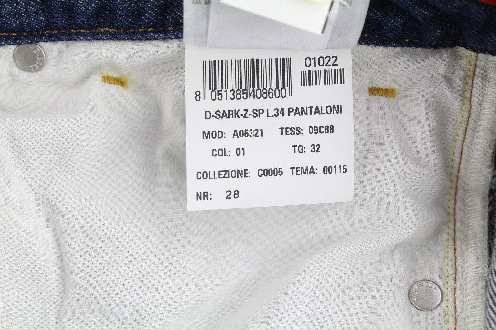 DIESEL D-Sark-Z-SP 09C88 vyriški džinsai W32/L34, aptempti, su sagomis, skalbtos mėlynos spalvos, rekomenduojama kaina – 195 € 