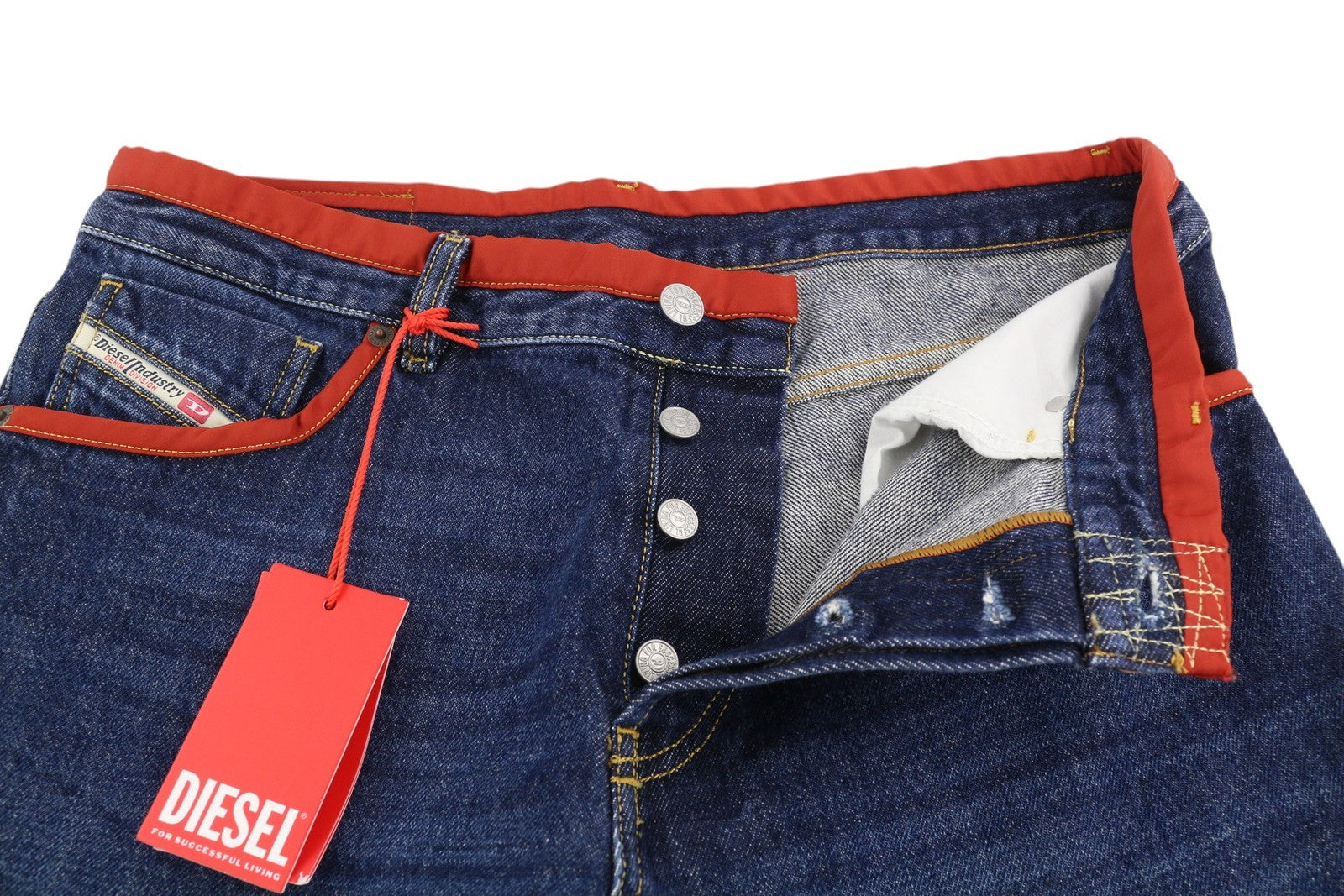 DIESEL D-Sark-Z-SP 09C88 vyriški džinsai W32/L34, aptempti, su sagomis, skalbtos mėlynos spalvos, rekomenduojama kaina – 195 € 