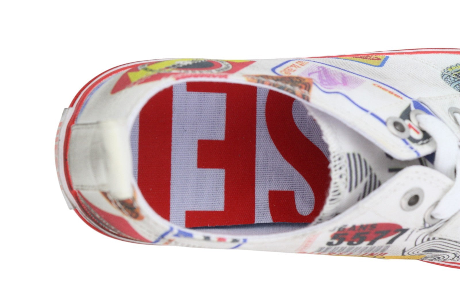 DIESEL S-Athos žemakulniai vyriški sportbačiai EU41 raštuoti žemakulniai su nėriniuotais migdolų nosimis, rekomenduojama mažmeninė kaina – 160 € 