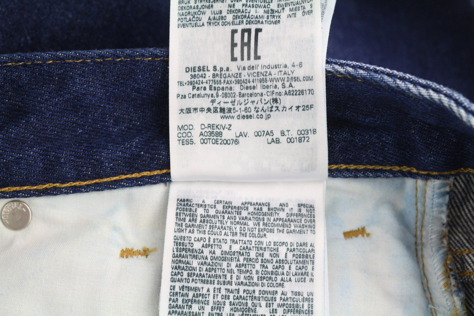 DIESEL D-Rekiv-Z 007A5 vyriški džinsai W30/L32 siaurėjantys, vidutinio mėlynumo, su sagomis. 