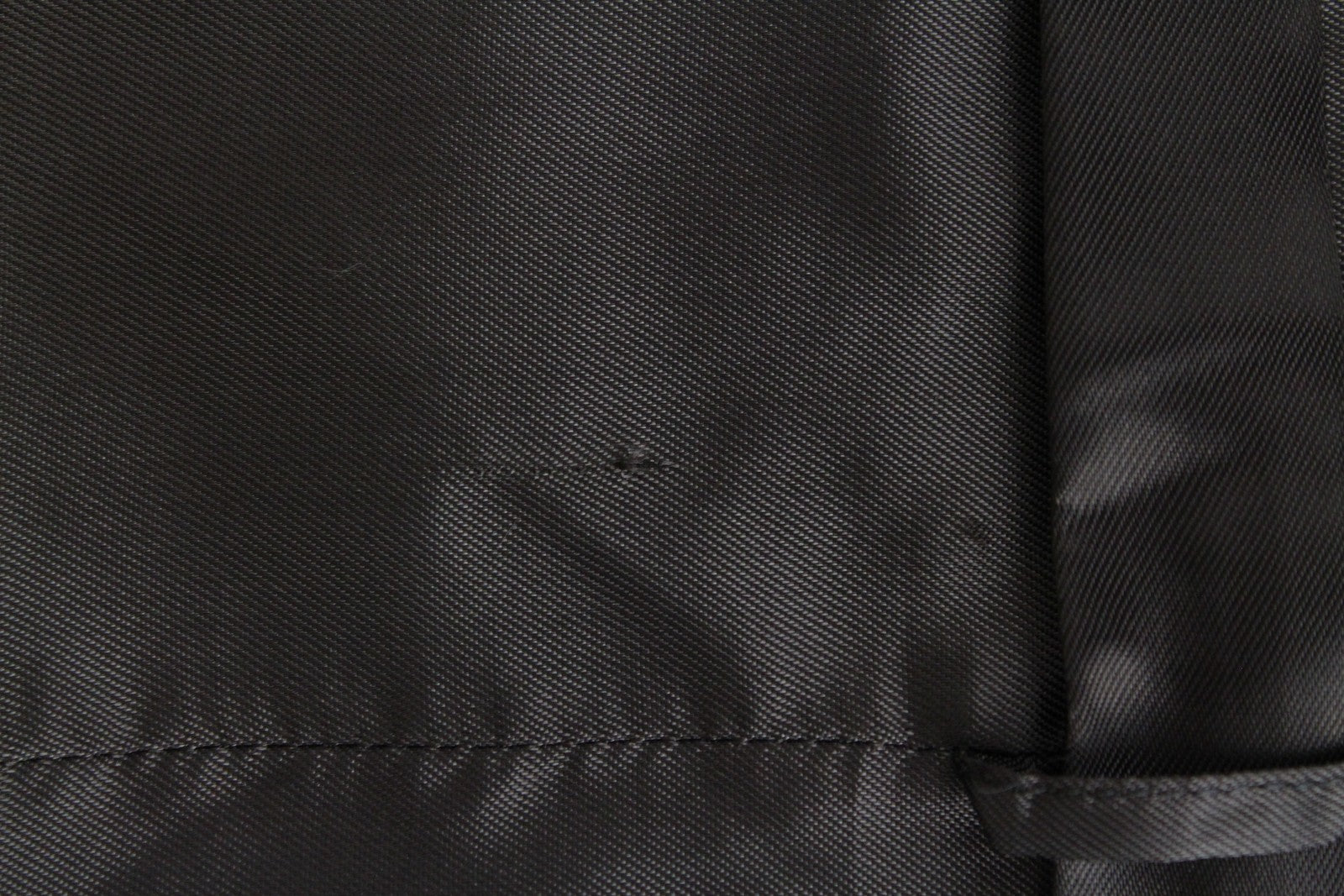 SUITSUPPLY Lazio vyriška pilka, vilnoni liemenė su pamušalu ir V formos iškirpte, 40L dydžio, raštuota 