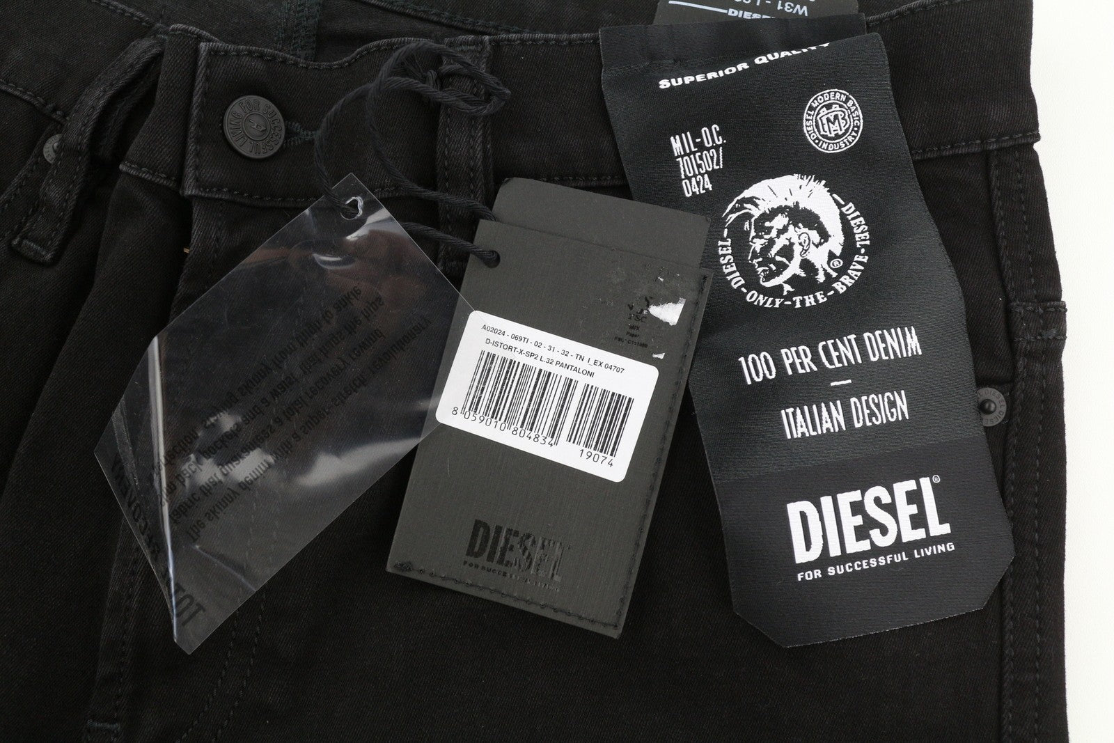 DIESEL D-Istort 069TI vyriški džinsai W31/L32 aptempti, tamprūs, juodi, su užtrauktuku, rekomenduojama kaina – 220 € 