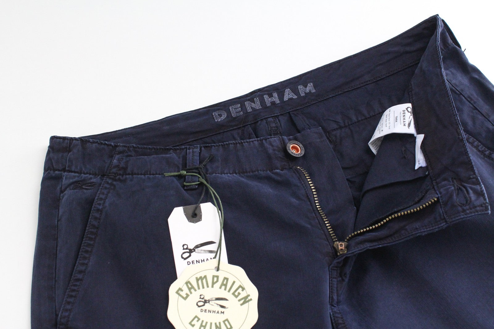 DENHAM Tara moteriškos W24/L28 tamsiai mėlynos krovininės medvilnės mišinio kelnės su keliomis kišenėmis 