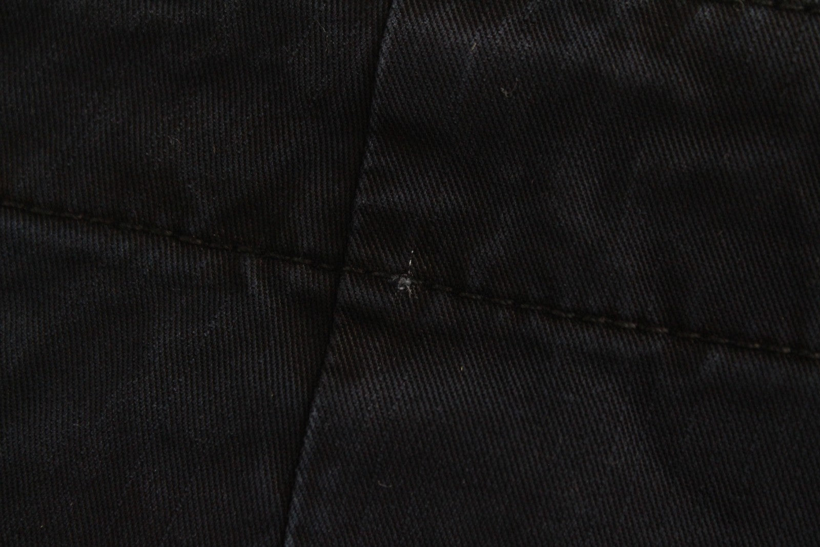 DENHAM Tara moteriškos W27/L30 tamsiai mėlynos spalvos krovininės medvilnės mišinio kelnės su daugybe kišenių 