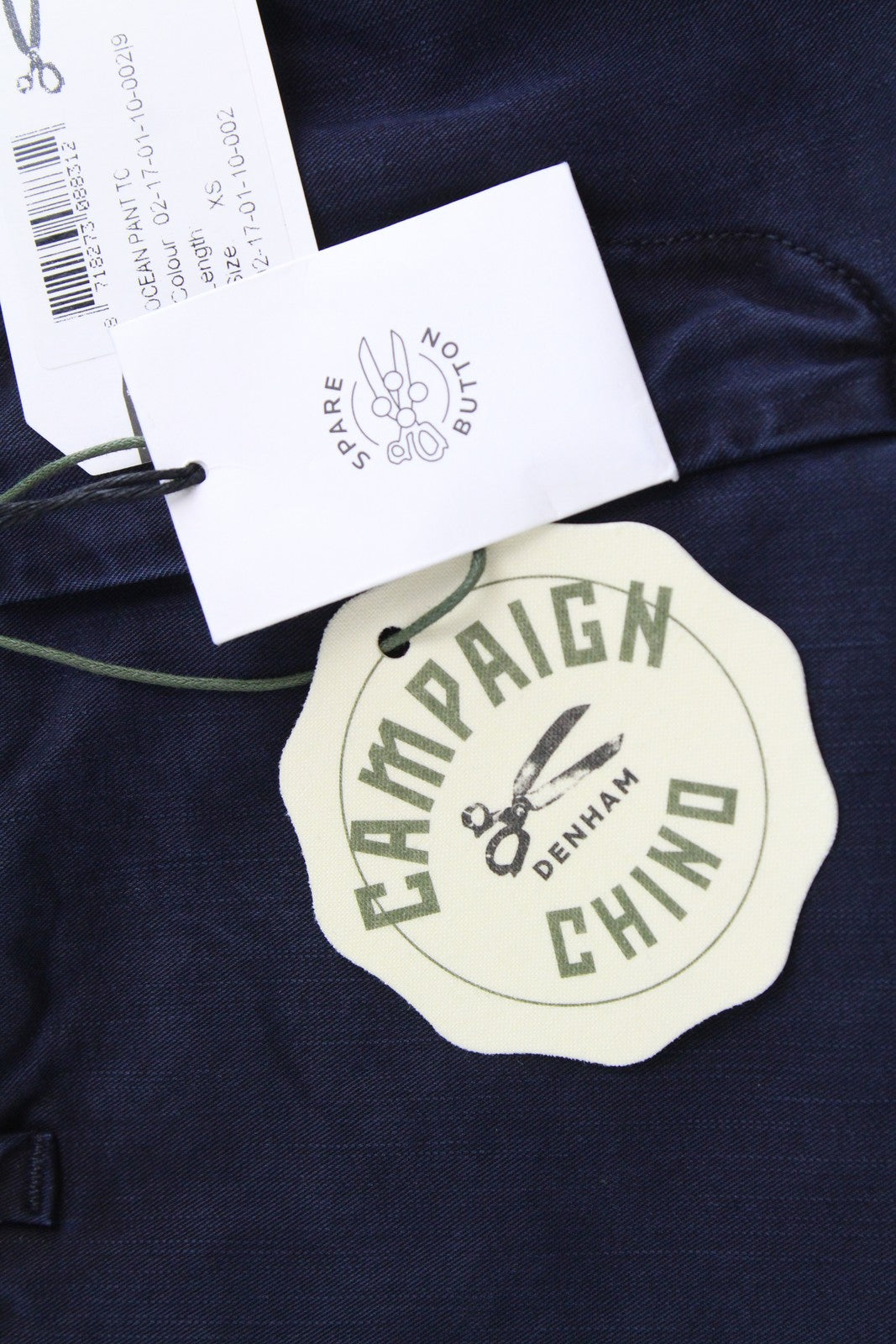 DENHAM Ocean moteriškos XS dydžio tamsiai mėlynos medvilnės mišinio chino vienspalvės klostuotos kelnės 