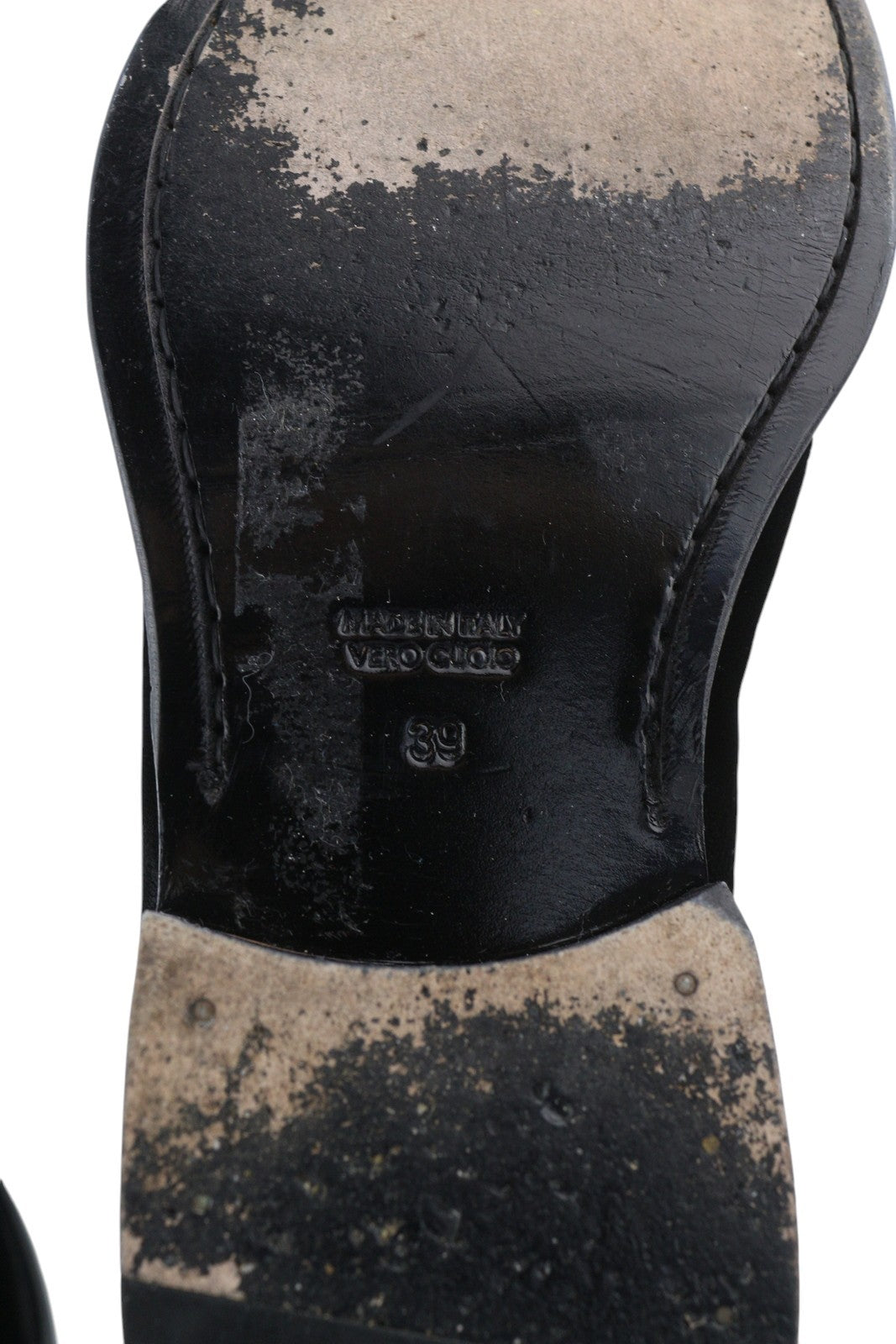 „SUITSUPPLY“ vyriški formalūs batai, 39 dydžio, juodi, veliūriniai, migdolų noselės, užsegami odiniai, su logotipu. 