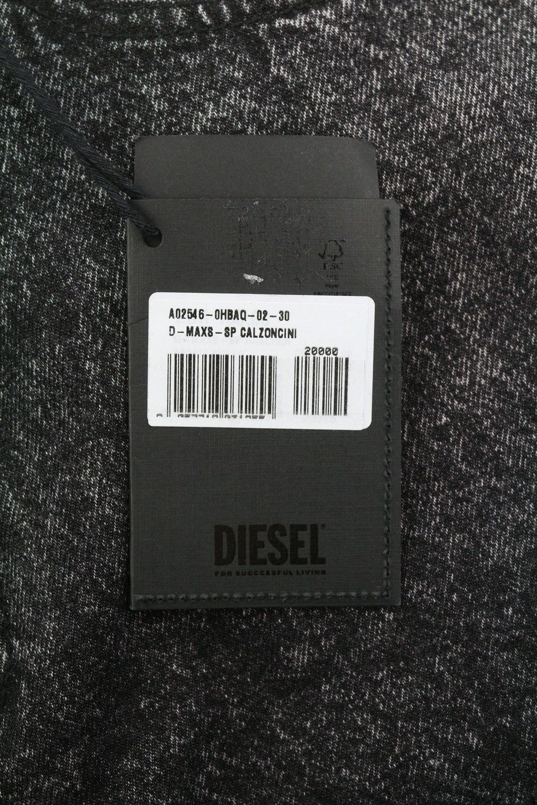 DIESEL D-Maxs-Sp vyriški šortai W30, juodi džinso spalvos, marmurinės išvaizdos, išskalbtos sagos, rekomenduojama mažmeninė kaina – 150 € 