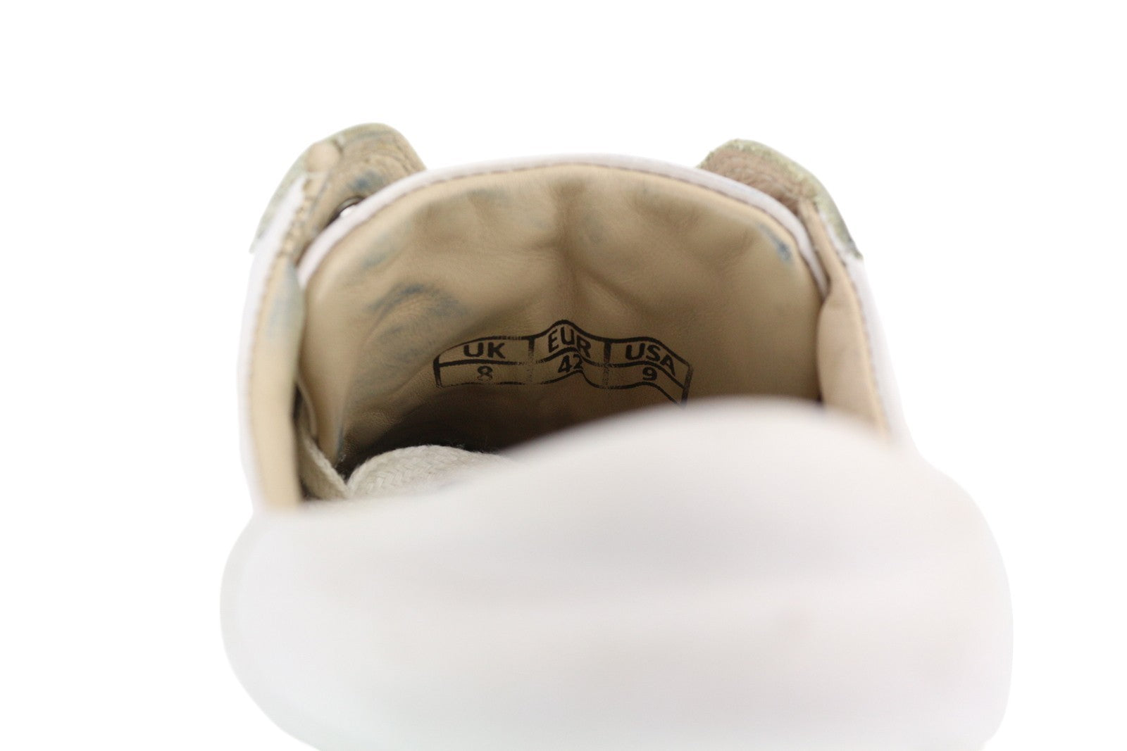 SUITSUPPLY FW1404 vyriški sportbačiai, EU42, balti, odiniai, žemi, raišteliais puošti, migdolų spalvos noseliai 