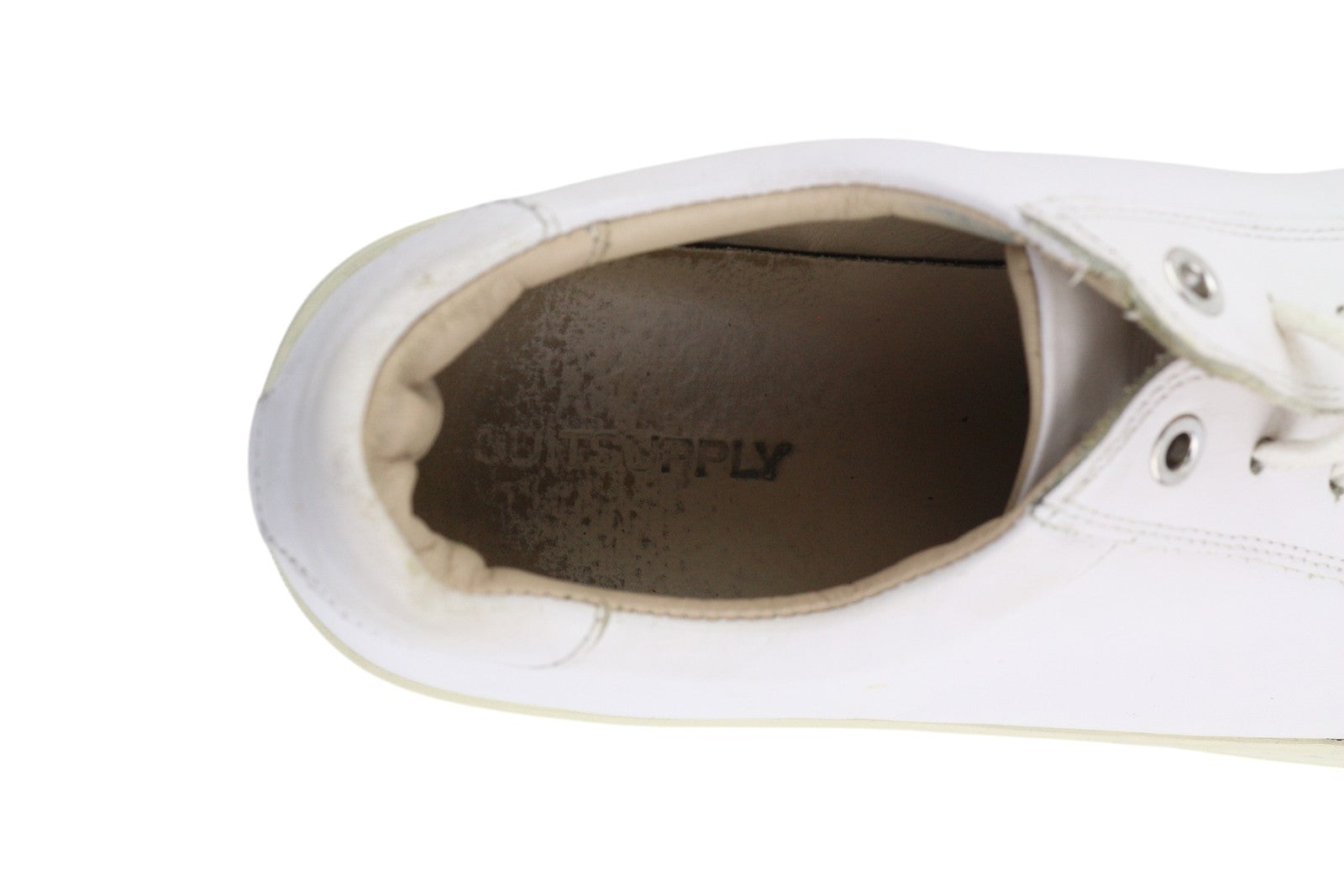 SUITSUPPLY FW1404 vyriški sportbačiai, EU42, balti, odiniai, žemi, raišteliais puošti, migdolų spalvos noseliai 