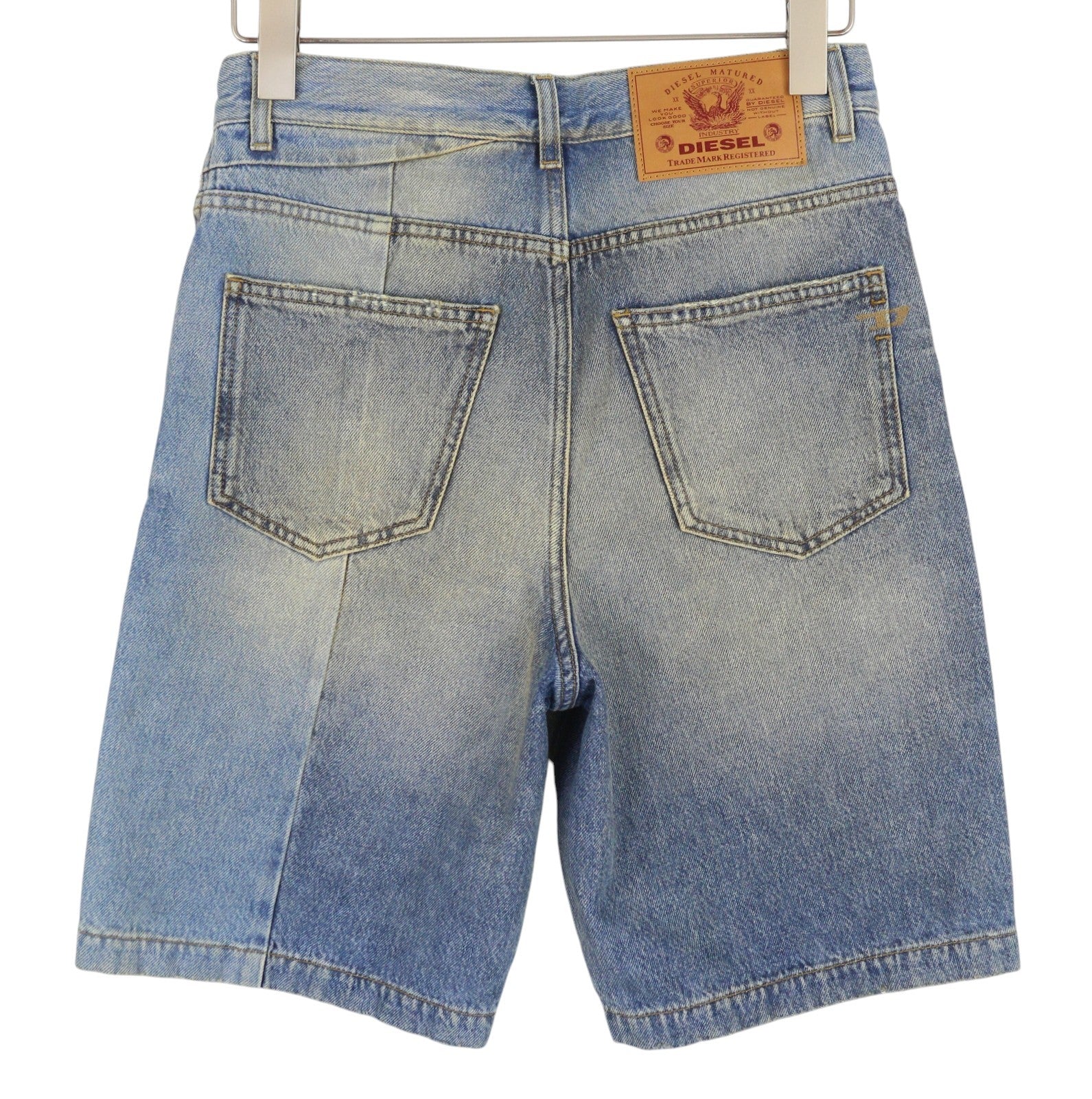 DIESEL D-Macs-Short T-SP 0NBAI vyriški šortai W28 Denim Washed Blue Distress Logo 