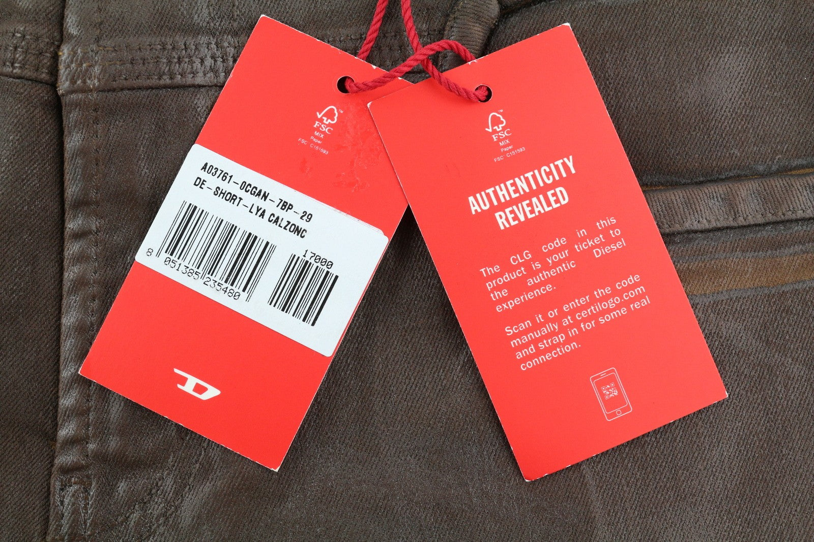 DIESEL De-Short-Lya 0CGAN moteriški šortai W29 rudi, dengti blizgančiu džinsu, rekomenduojama kaina – 295 € 