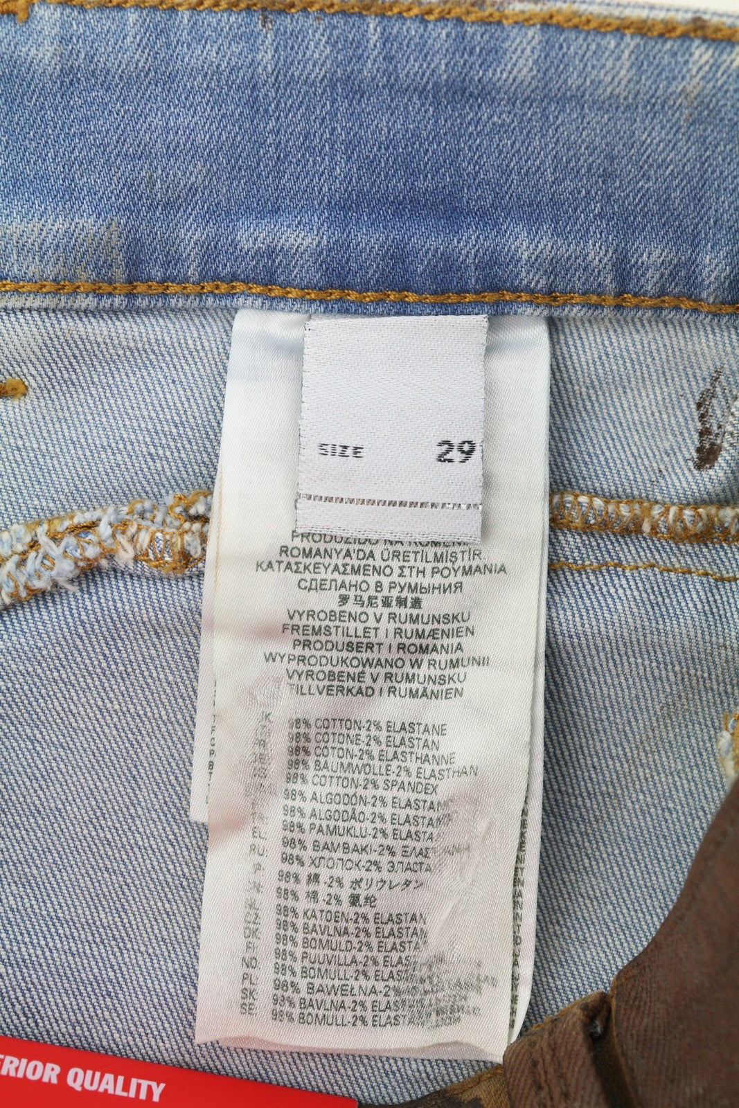 DIESEL De-Short-Lya 0CGAN moteriški šortai W29 rudi, dengti blizgančiu džinsu, rekomenduojama kaina – 295 € 