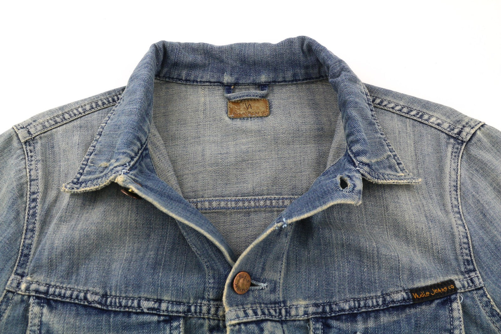 NUDIE JEANS Billy vyriška striukė M, džinsinio audinio, šviesių atspalvių, sagomis, sendinto stiliaus, mėlyna, su logotipu 