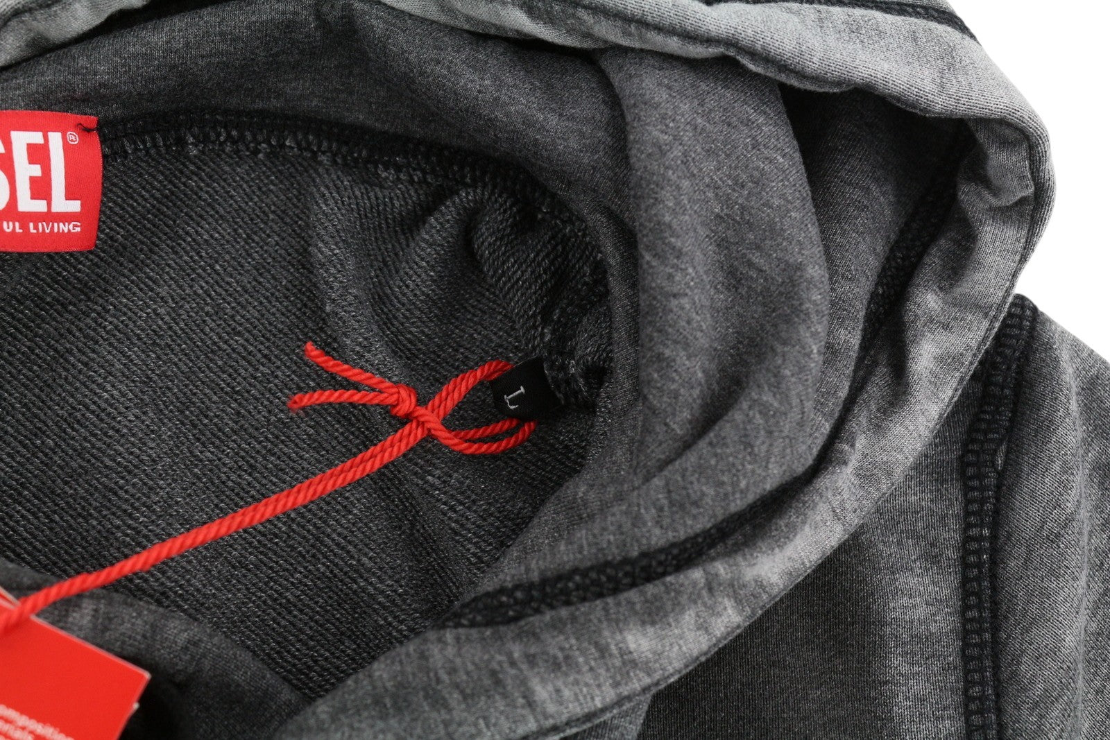 DIESEL S-Ginn-Hood-L1 vyriškas džemperis su gobtuvu L dydžio, pilkas, skalbtas, megztinis su kengūros kišene, rekomenduojama kaina – 250 € 