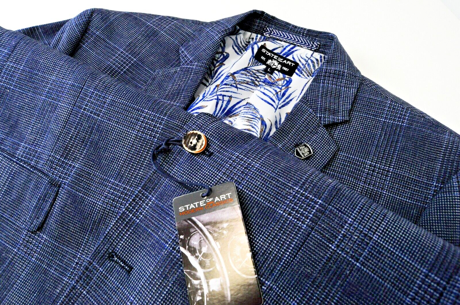 „STATE OF ART“ vyriškas L dydžio mėlynas languotas vieneilis švarkas su įpjova apykakle 