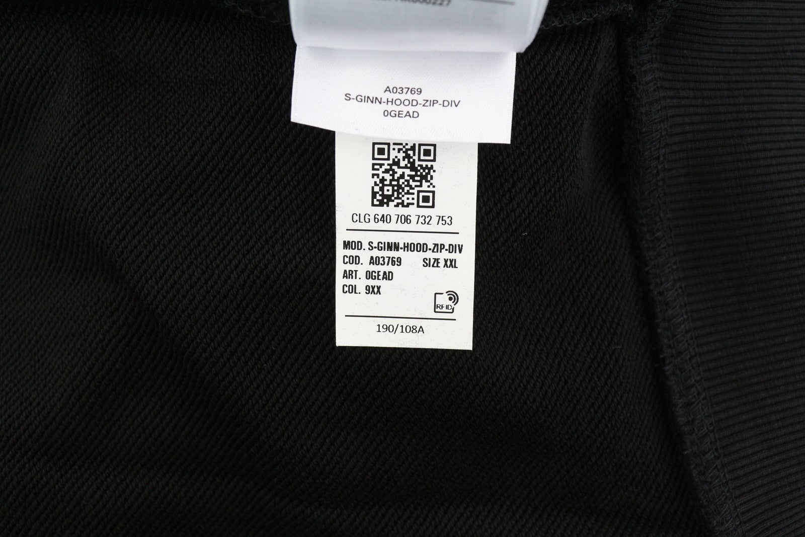 DIESEL S-Ginn-Hood-Zip-Div vyriškas džemperis su gobtuvu, 2XL, juodas, su užtrauktuku ir medvilninėmis kišenėmis, rekomenduojama kaina – 185 € 