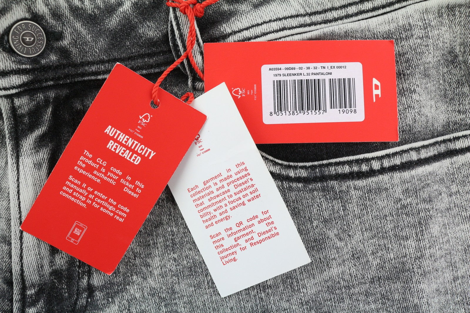 DIESEL 1979 Sleenker 09D89 vyriški džinsai W38/L32 tamprūs, aptempti, pilki, rekomenduojama kaina 195 € 