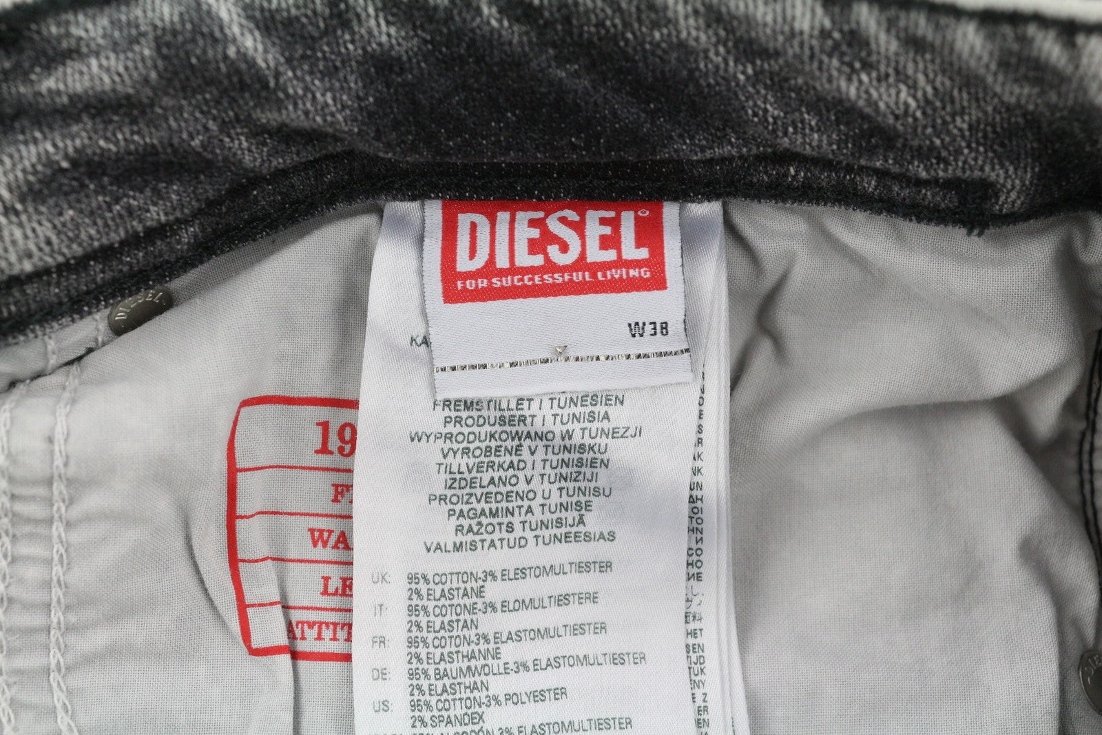 DIESEL 1979 Sleenker 09D89 vyriški džinsai W38/L32 tamprūs, aptempti, pilki, rekomenduojama kaina 195 € 