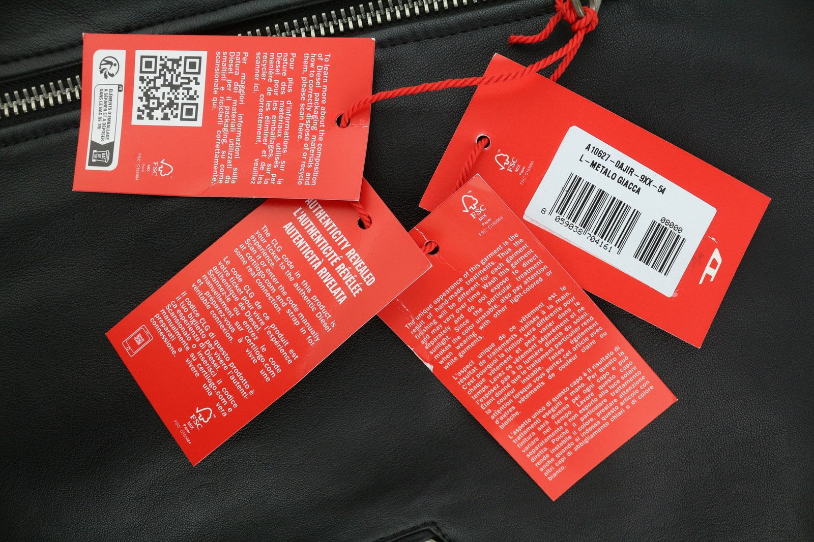 DIESEL L-Metalo vyriška striukė 54 juoda avikailio oda su užtrauktuku ir logotipu, rekomenduojama kaina – 795 € 