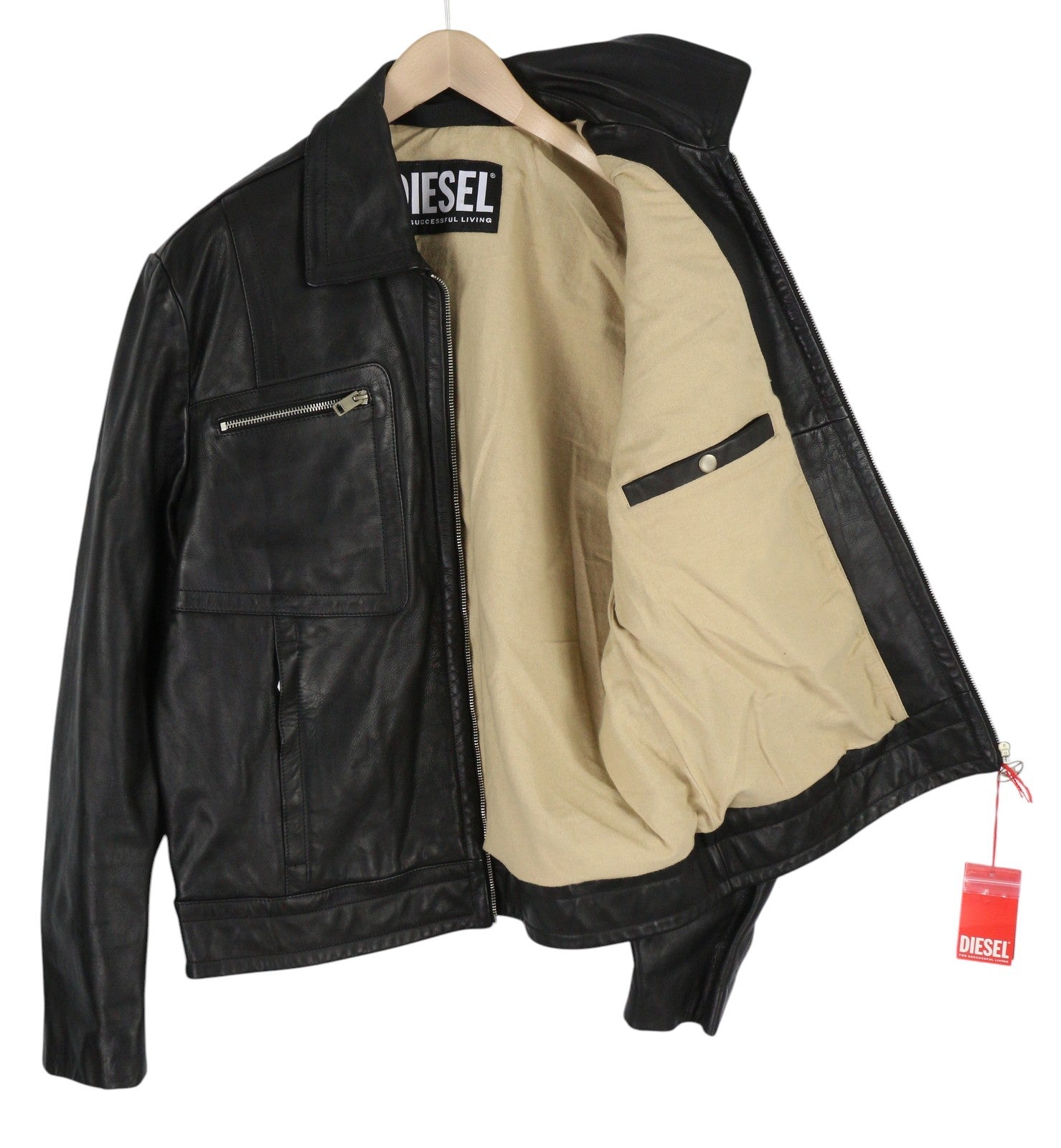 DIESEL L-Cale vyriška striukė XL dydžio, juoda, odinė, su logotipu ant kaklo. RMK 650 €. 