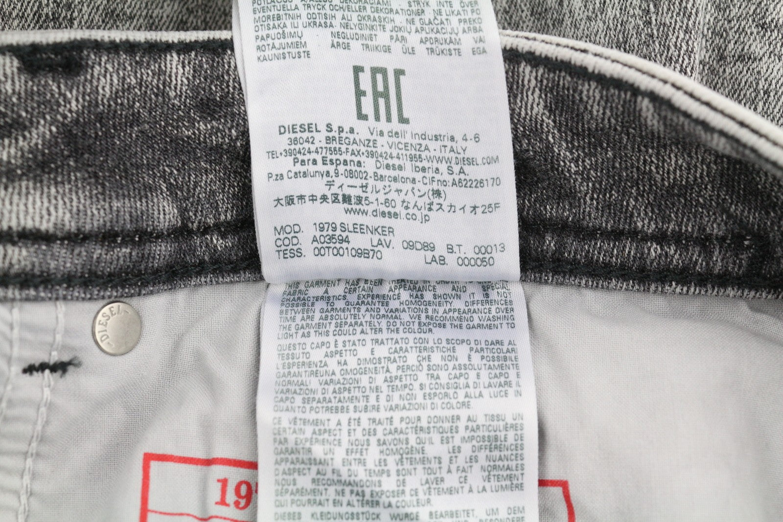 DIESEL 1979 Sleenker 09D89 vyriški džinsai W36/L32 tamprūs, aptempti džinsai, pilki, kaina 195 € 