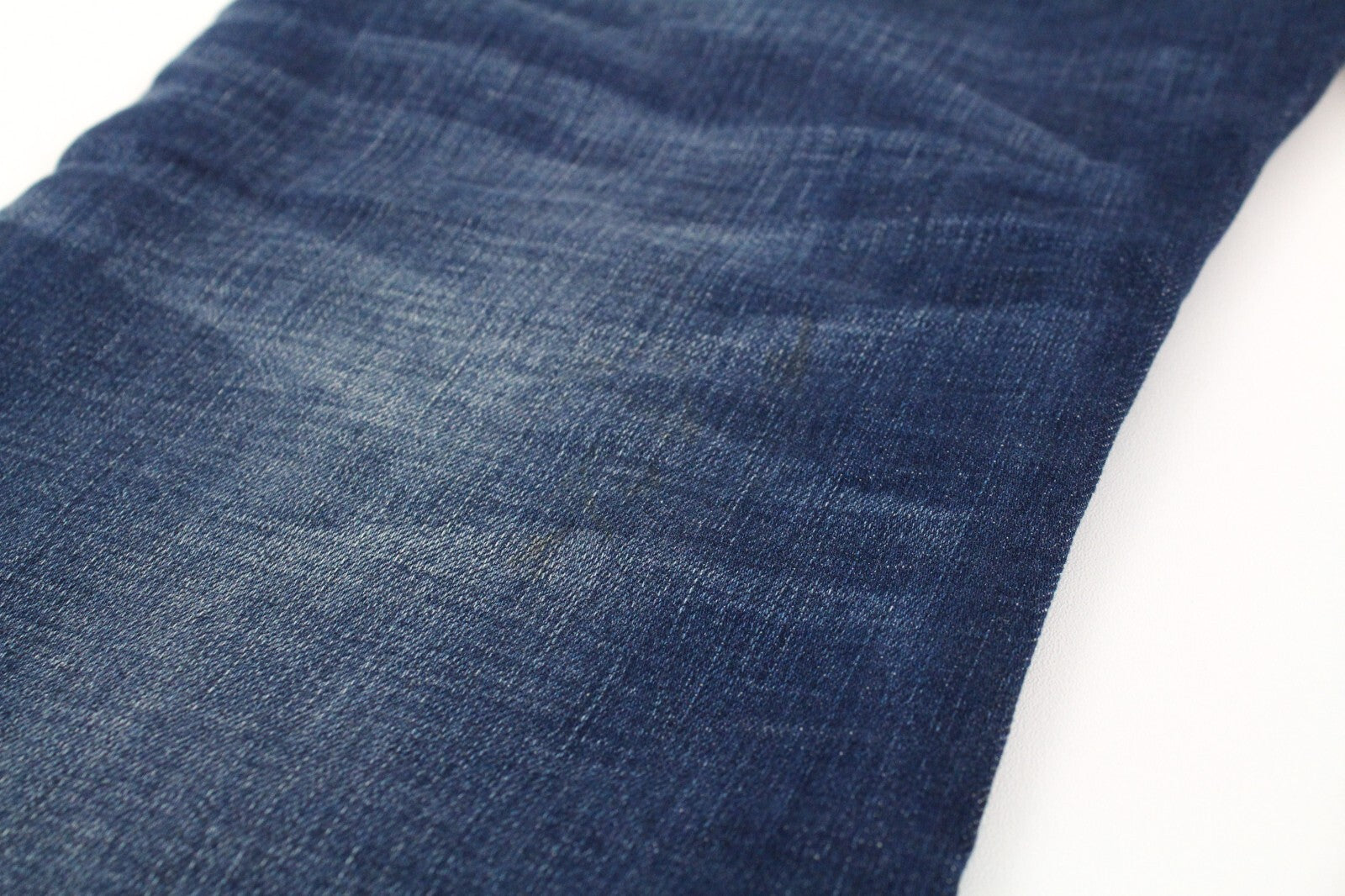 SCOTCH &amp; SODA moteriški džinsai W30/L30 mėlyni indigo spalvos platėjantys tamprūs neapdoroto apvado klasikiniai trumpi 