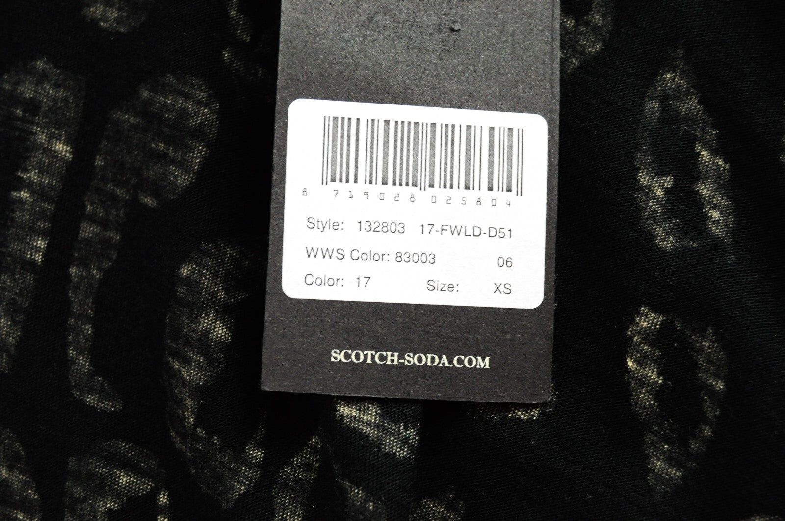 SCOTCH &amp; SODA moteriški marškinėliai XS dydžio su gyvūnų raštu, V formos iškirpte, juodi melanžo spalvos, laisvo kirpimo. 