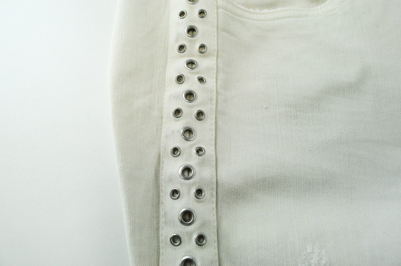 SCOTCH &amp; SODA moteriški W30 Slim Boyfriend džinsai su ventiliuojamomis siūlėmis, dirbtinės odos.