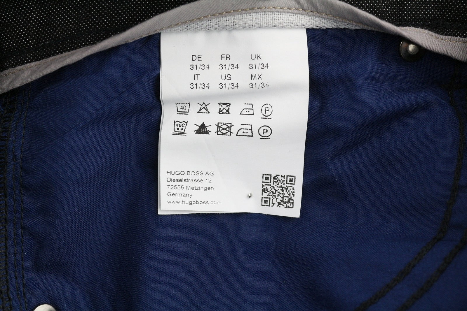 HUGO BOSS Maine1-10 vyriškos kelnės W31/L34 juodos, plonos, raštuotos su užtrauktuku ir logotipu. 