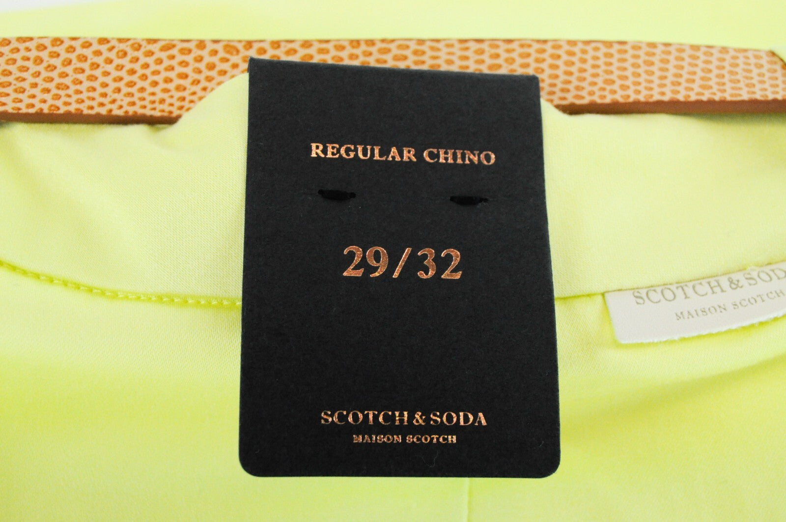 MAISON SCOTCH moteriškos W29/L32 geltonos chino kelnės su diržu, tamprios, klostuotos 