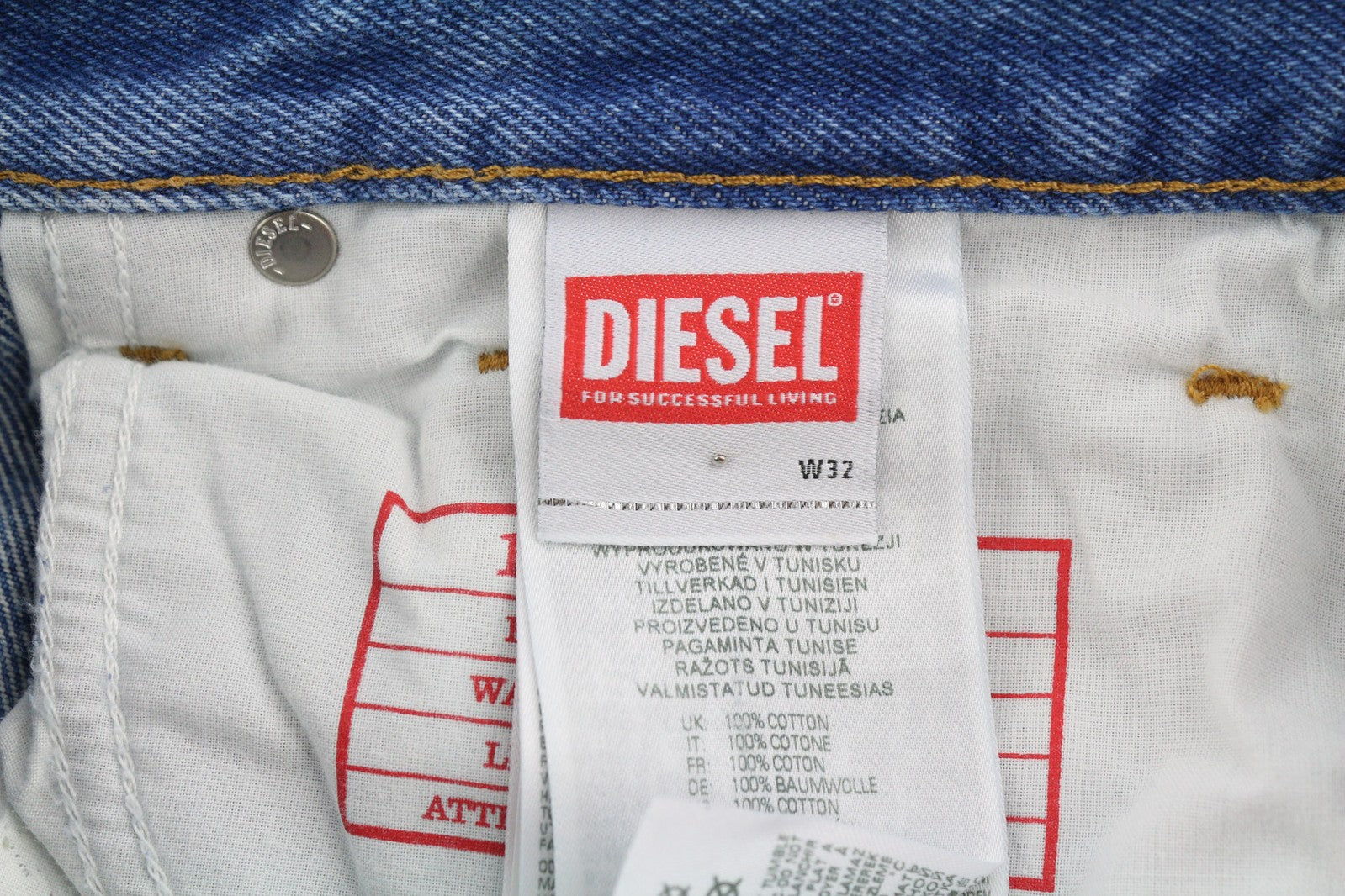 DIESEL 1995 007F5 vyriški džinsai W32 Slim Fit vidutinio juosmens tiesūs, mėlyni. RMK 250 €. 
