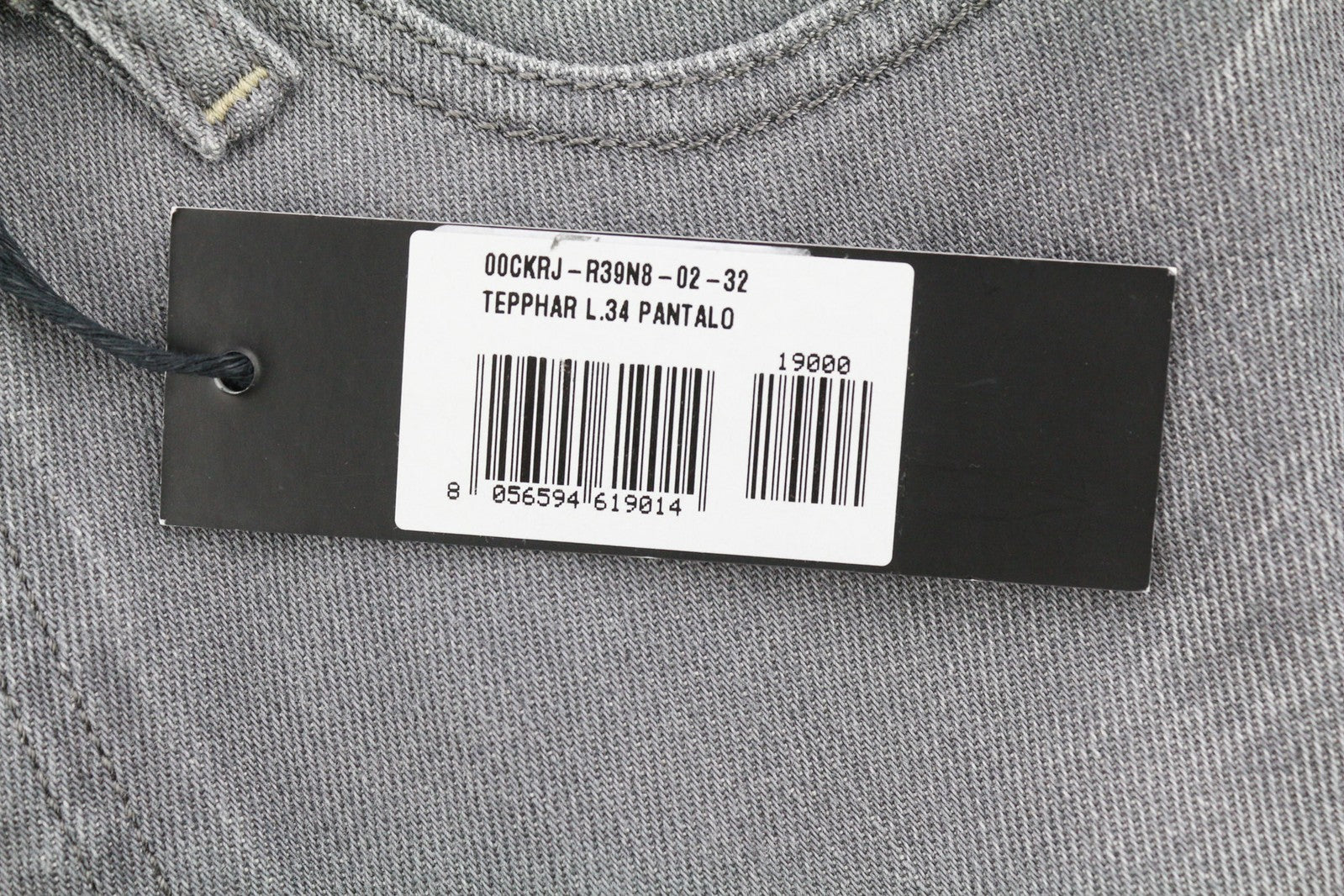 DIESEL Tepphar R39N8 vyriški džinsai W32/L34 Slim Carrot Fit tamprūs skalbto pilko džinso imitacijos džinsai 