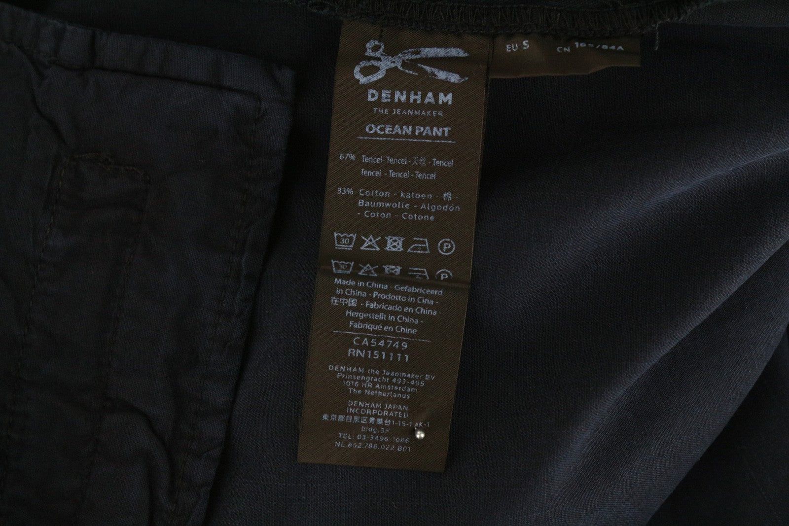 DENHAM Ocean moteriškos S dydžio kelnės, tamsiai mėlynos, lengvos, klasikinės medvilnės mišinio chino kelnės 