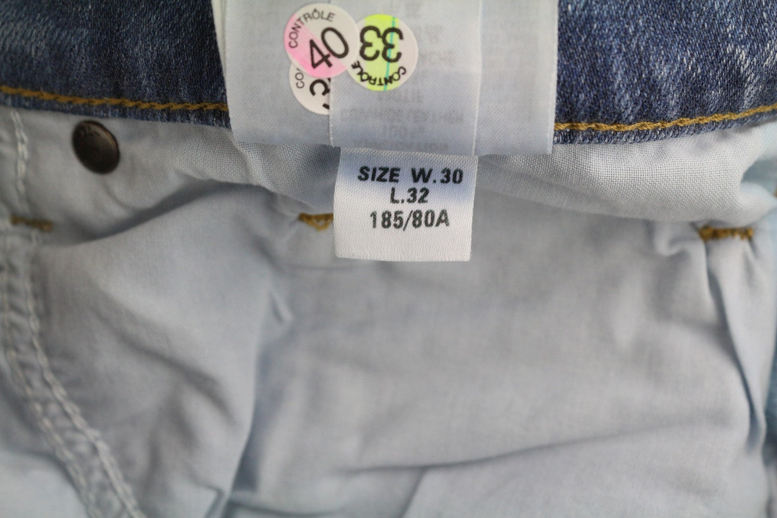 DIESEL D-Mihtry 009NF vyriški džinsai W30/L32 tiesaus kirpimo, tamprūs, skalbti, su sagomis 