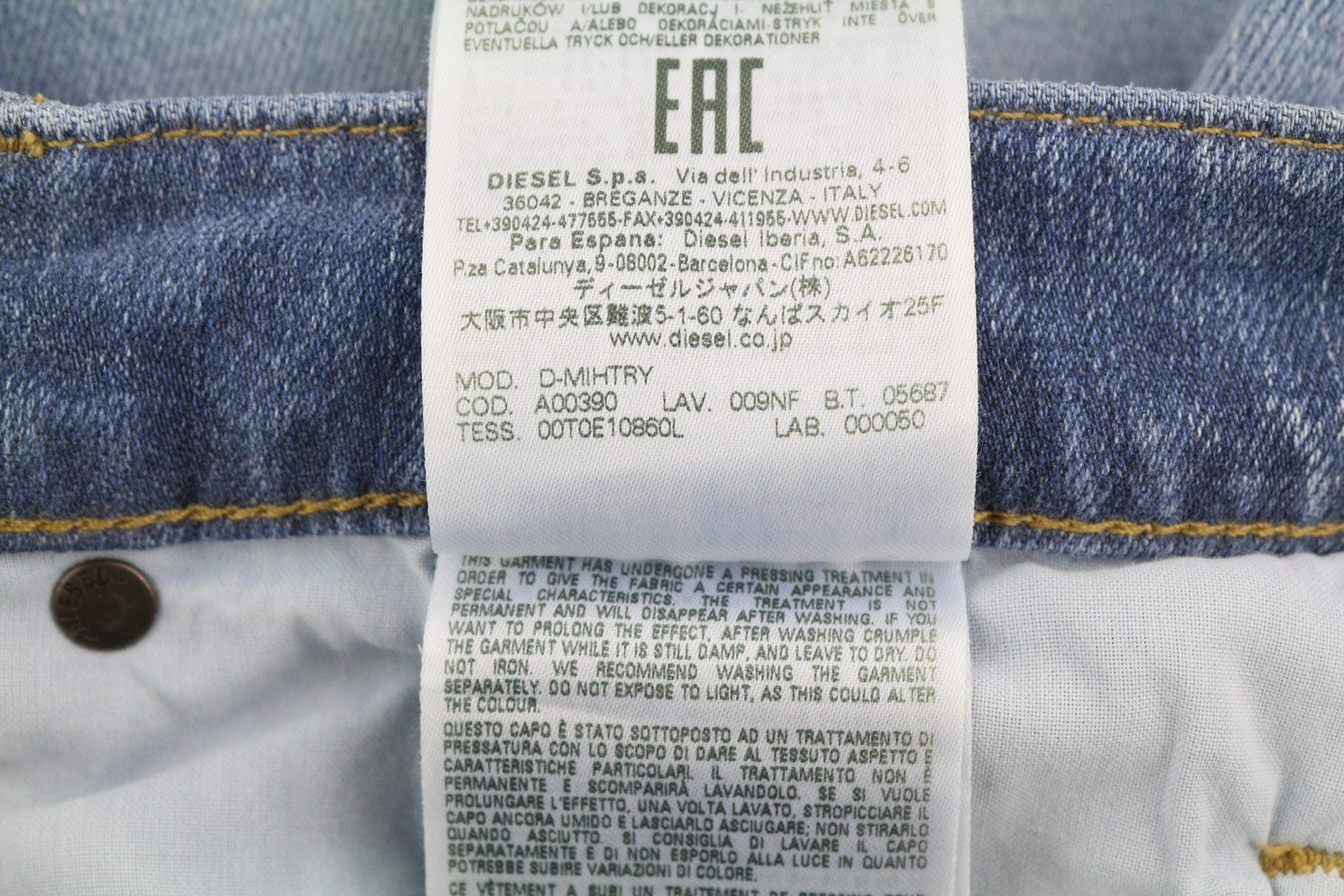 DIESEL D-Mihtry 009NF vyriški džinsai W30/L32 tiesaus kirpimo, tamprūs, skalbti, su sagomis 
