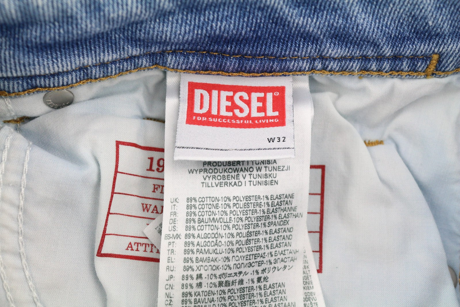 DIESEL 1979 Sleenker 9B92S vyriški džinsai W32/L32 aptempti, žemo juosmens, rekomenduojama kaina – 160 €, mėlyni 