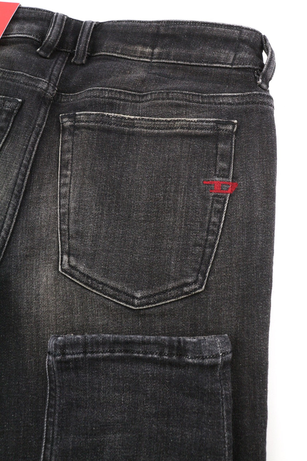 DIESEL 1979 Sleenker 09D88 vyriški džinsai W30/L30 aptempti, žemo juosmens, aptempti, rekomenduojama kaina – 225 € 