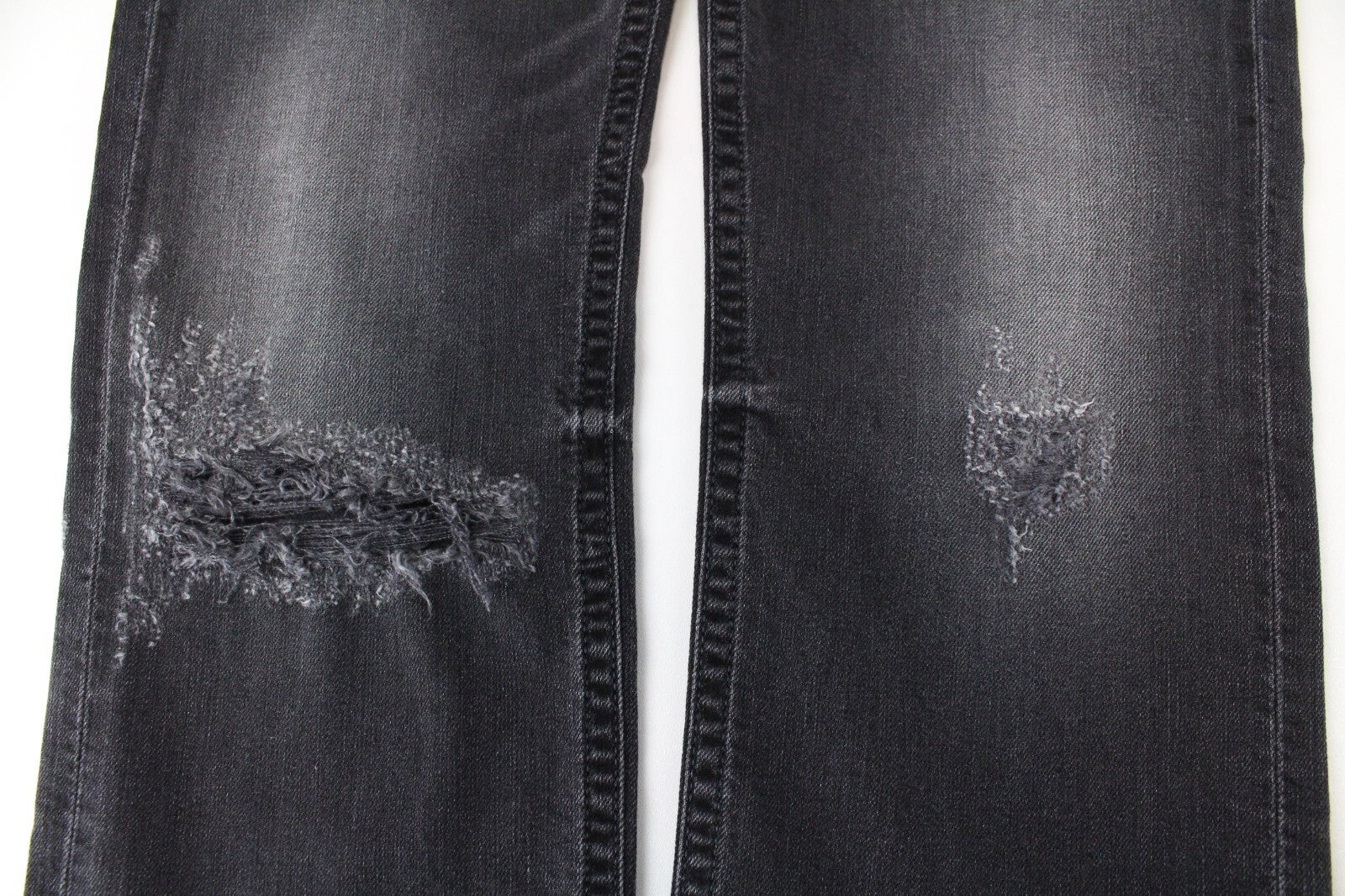 DIESEL Thommer 069BH vyriški džinsai W28/L32 Slim Fit medvilniniai tamprūs džinsai pilki su plėšytais siūlais 