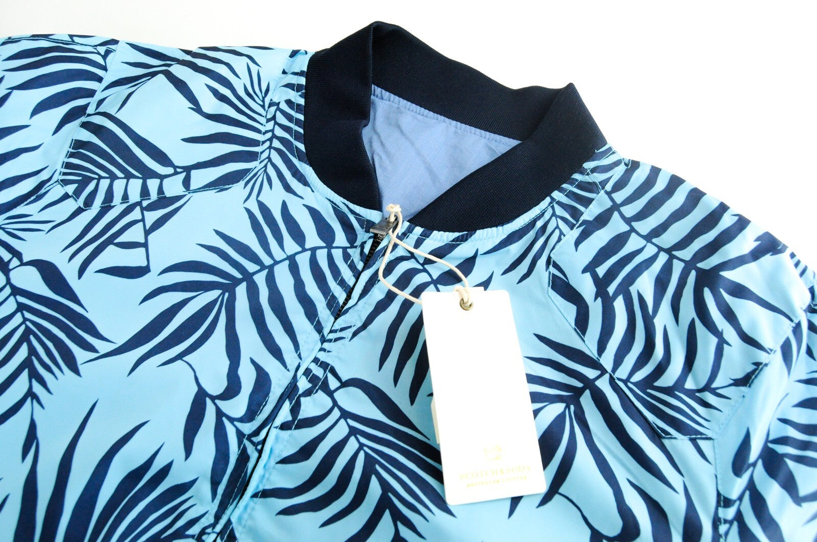 SCOTCH &amp; SODA vyriška lininė medvilninė striukė „Bomber“ su palmių raštu, šviesiai mėlyna, XL dydžio 