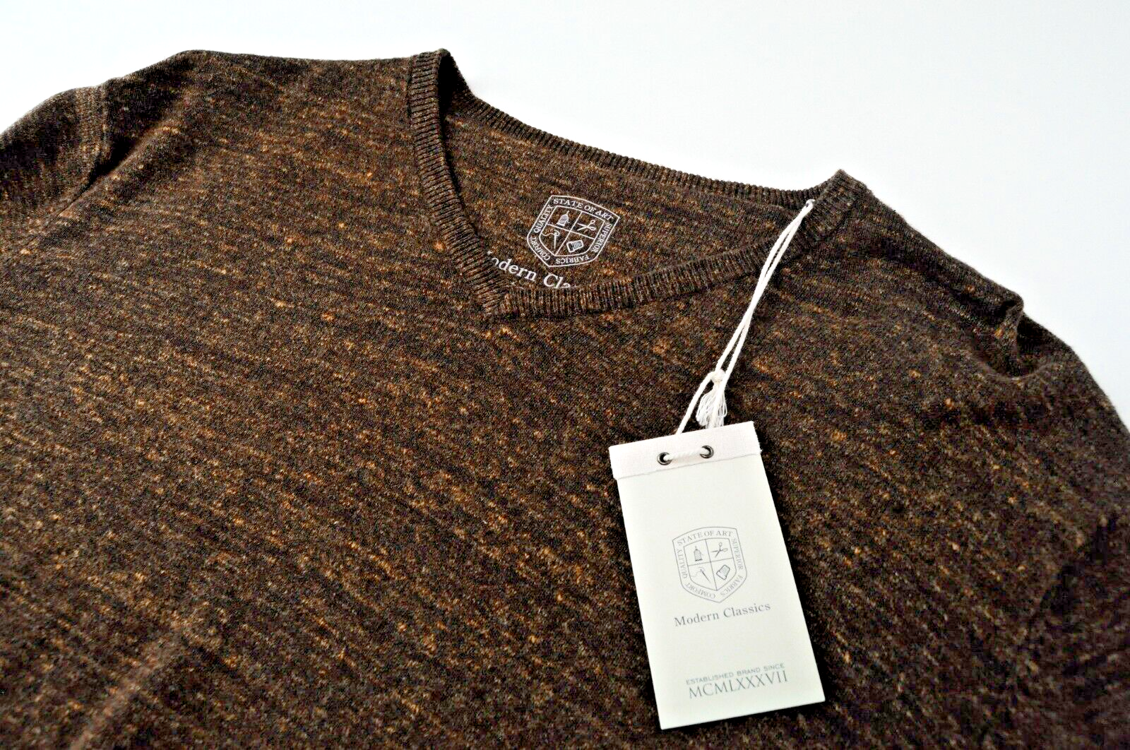 „STATE OF ART“ vyriškas džemperis L dydžio, rudas, medvilninis, lininis, ilgomis rankovėmis, V formos iškirpte 