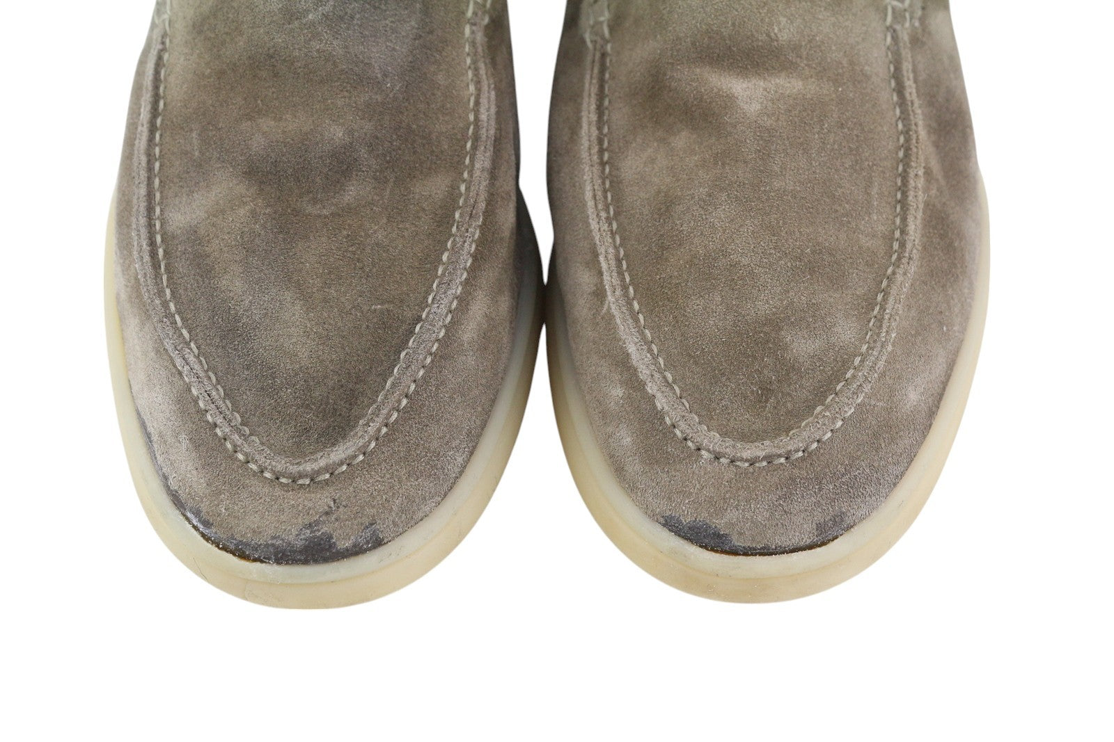 SUITSUPPLY vyriški laisvalaikio batai, EU44, pilki zomšiniai, odiniai, migdolų noselės, užsegami logotipu. 