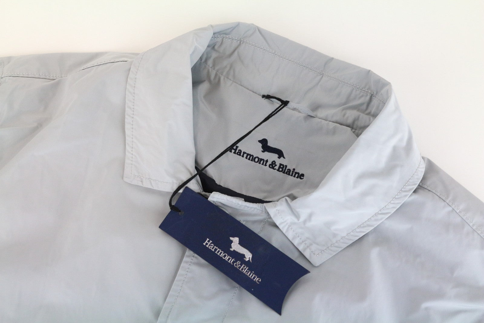 HARMONT &amp; BLAINE XL dydžio pilka vyriška lietpalčio striukė su siuvinėtais raštais, vidutinio ilgio, klasikinio stiliaus 